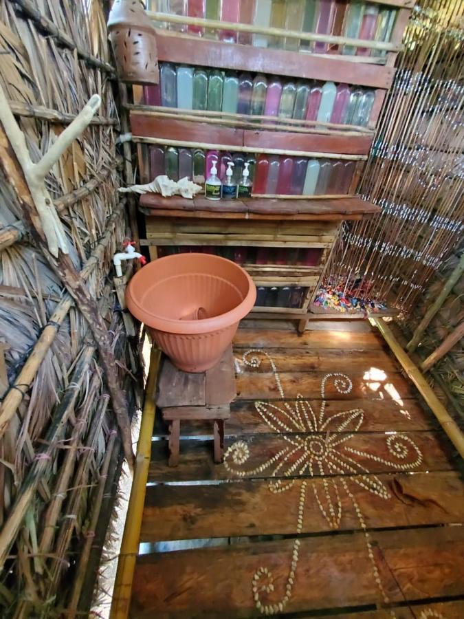 Derek'S Place Eco-Lodge Little Corn Island Ngoại thất bức ảnh