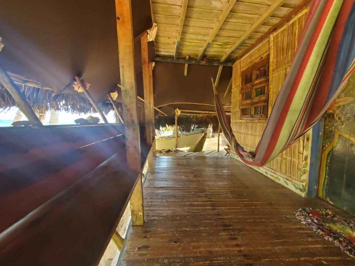 Derek'S Place Eco-Lodge Little Corn Island Ngoại thất bức ảnh